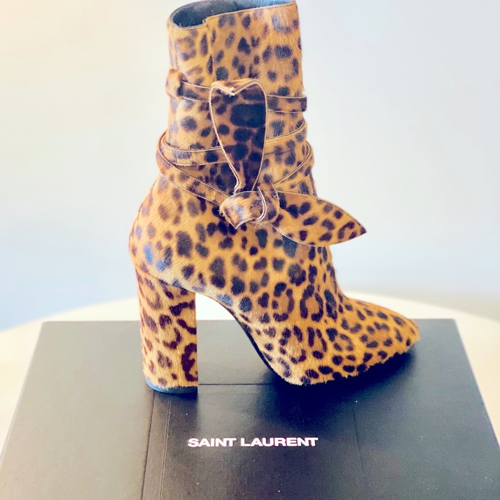 SAINT LAURENT!!! 👠